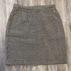 Anne Klein Black and White Houndstooth Pencil Skirt